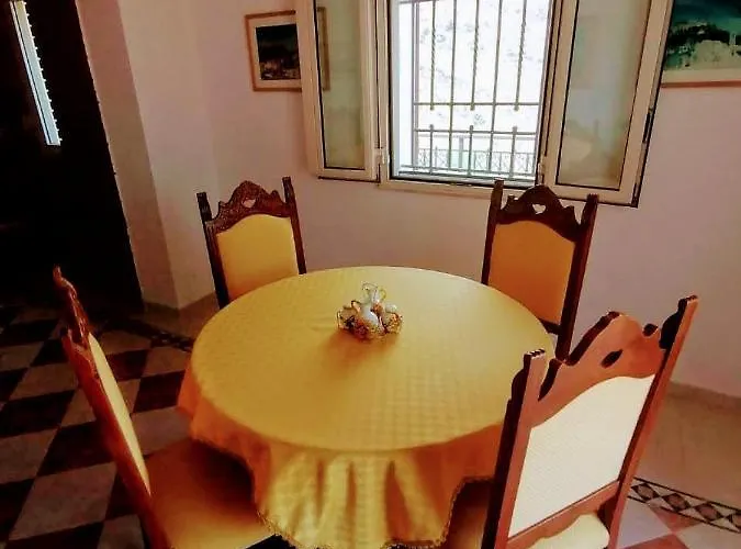 Villa Verde 别墅 切法卢