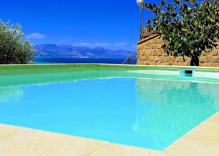 Villa Verde * צ'פאלו