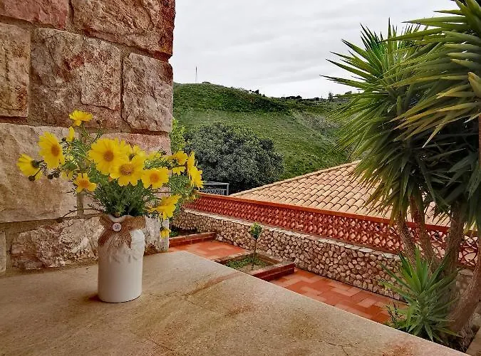 Villa Verde צ'פאלו